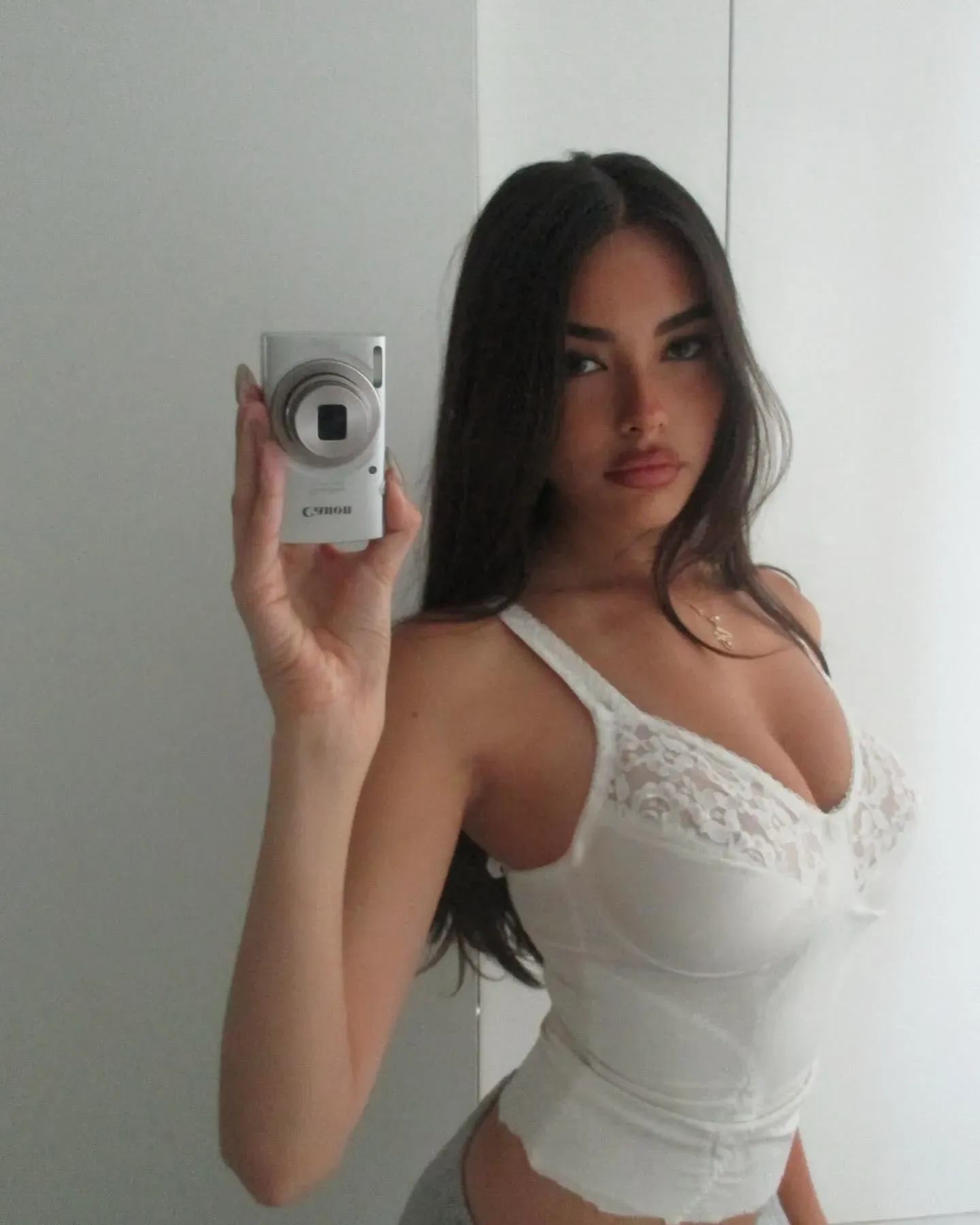 Most Beautiful Woman V4 Div A