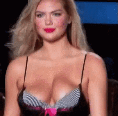 ULTIMATE 4 MODELS GIF - 1