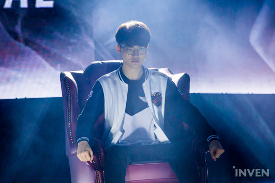 Who has the most AURA? - 1