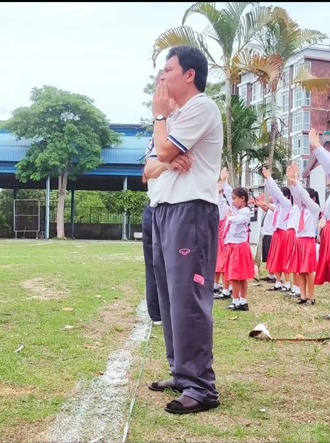 รวมมิตร คนเพี้ยนแห่งสมคิด - 1