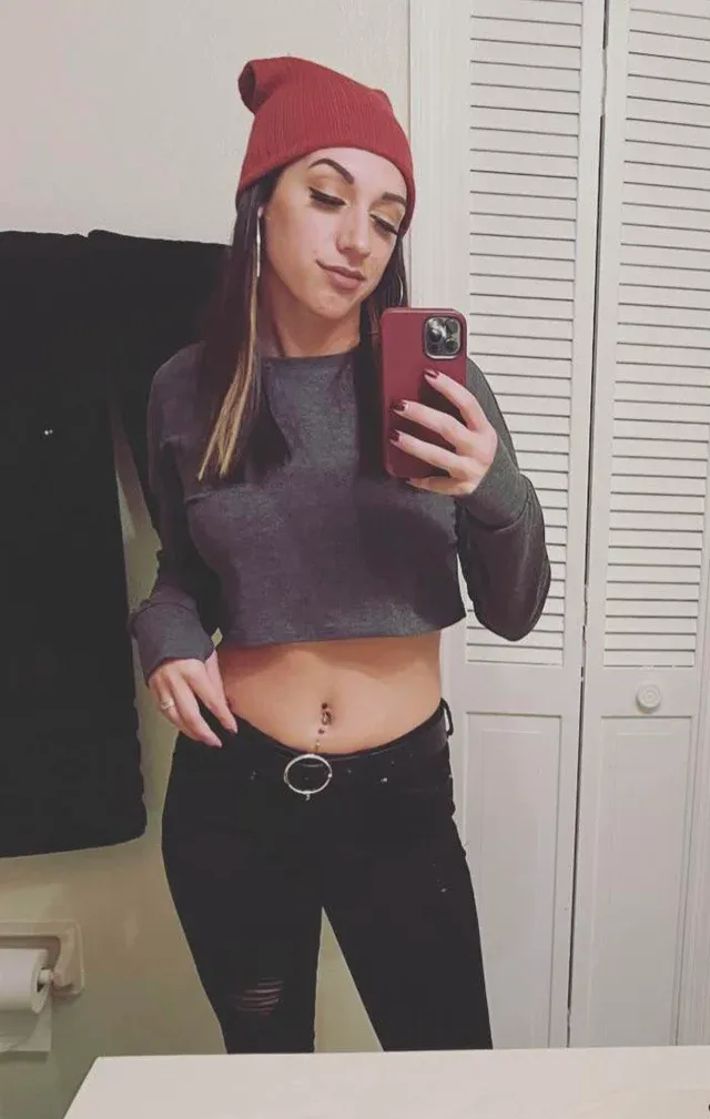 Women wrestlers - 2