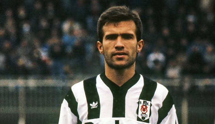Tarihin en iyi Beşiktaşlı futbolcusu - 1