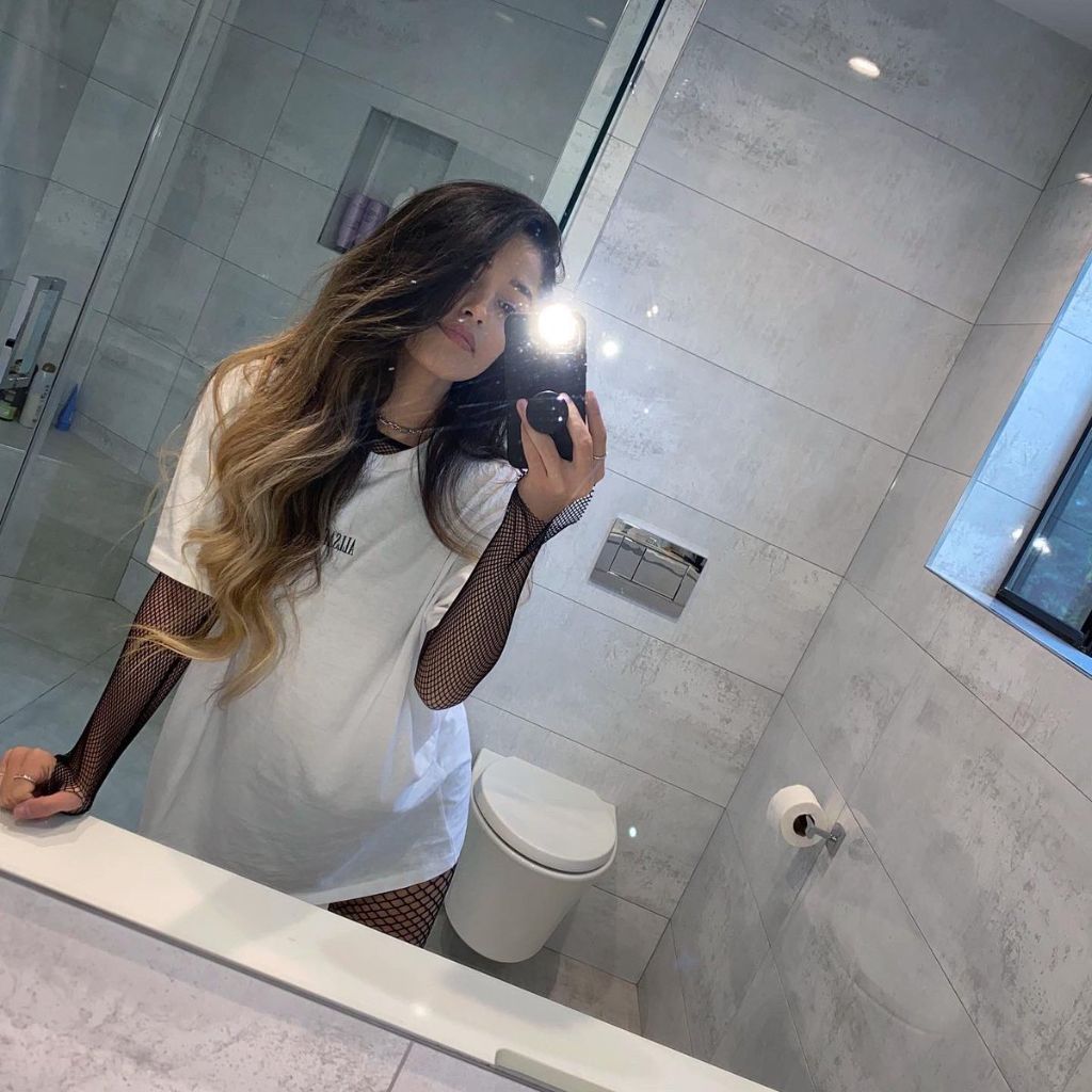 Valkyraes hottest pictures - 1