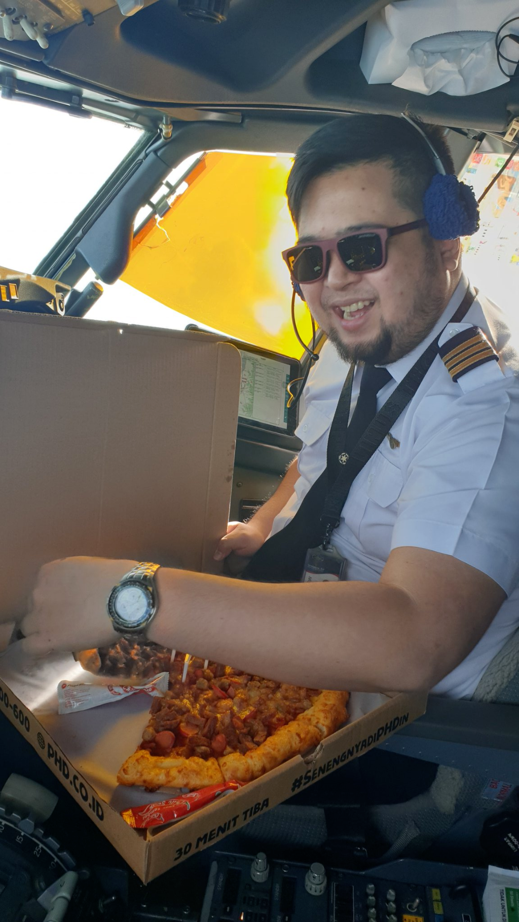 Indonesian male twitch streamer - 1