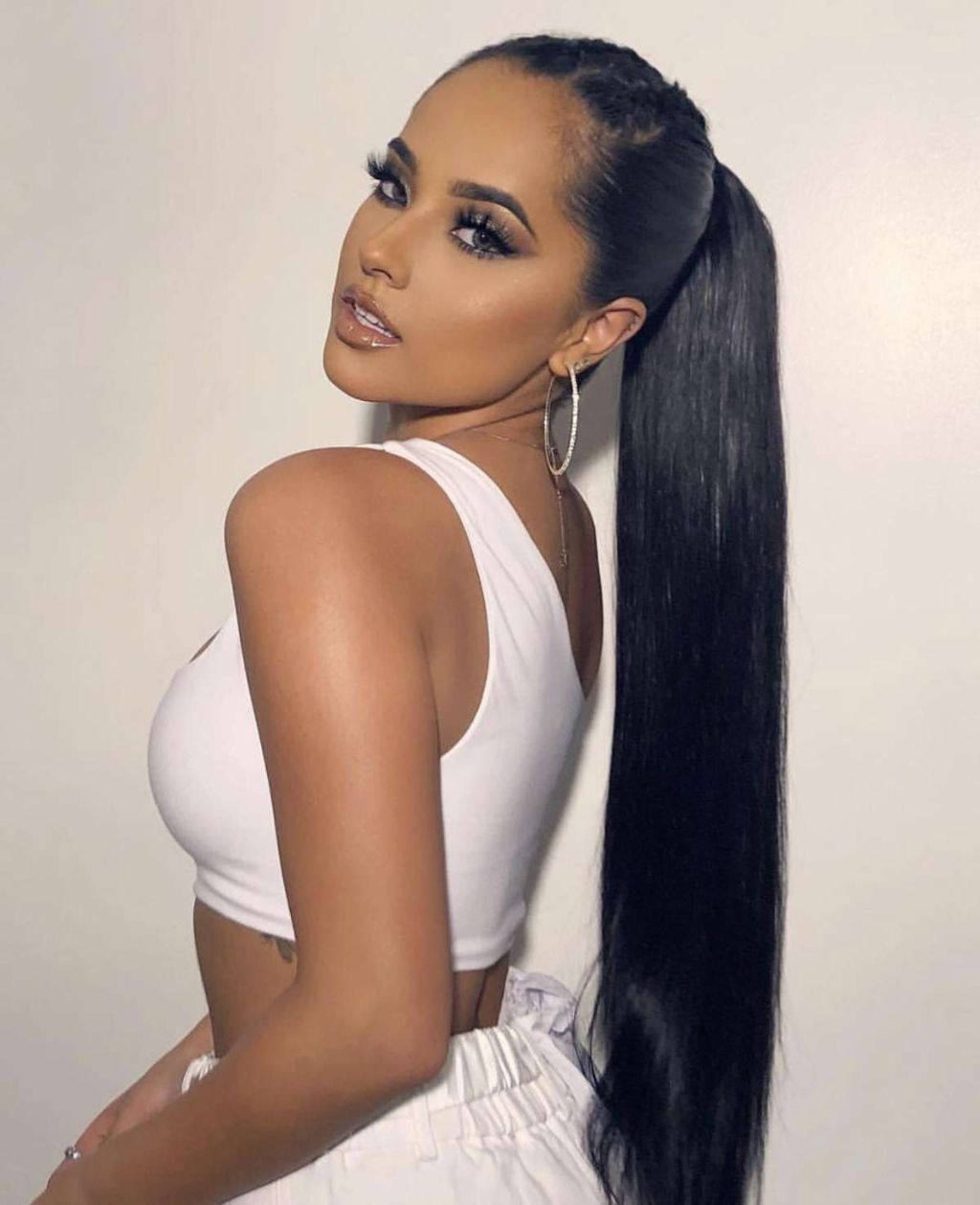 Female Singer/rapper - 1