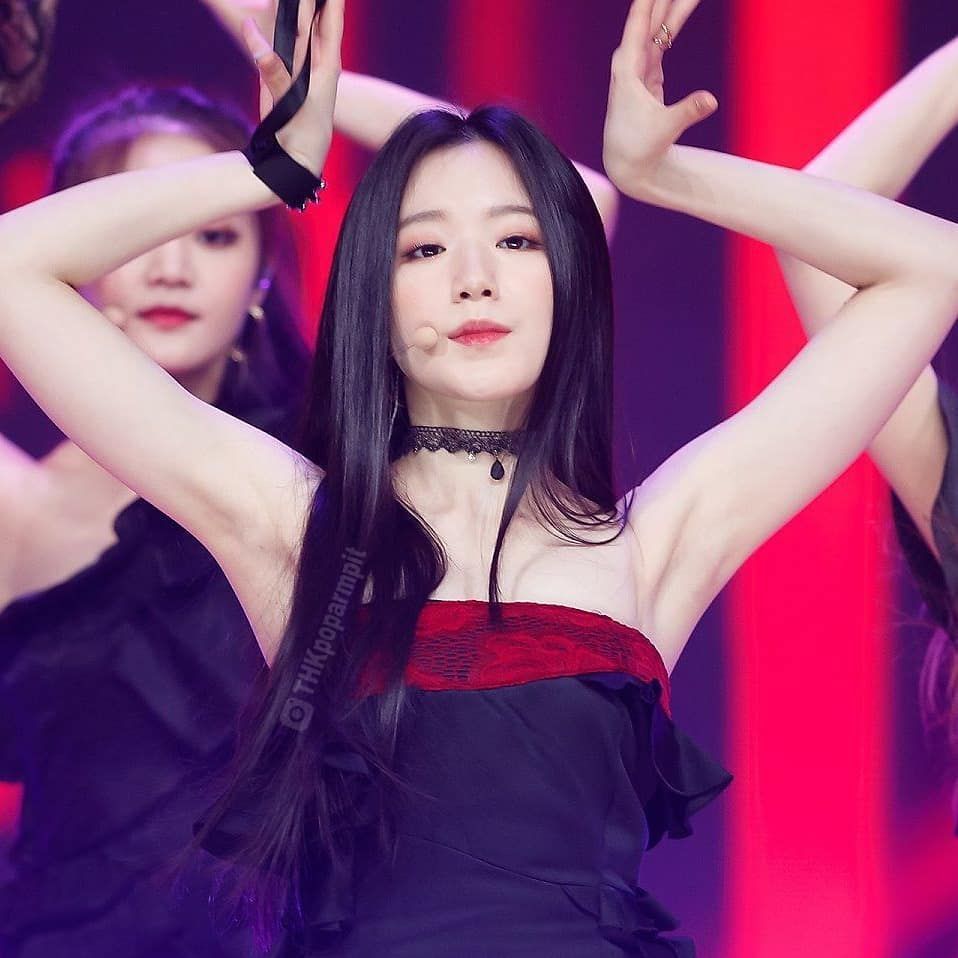 K-Pop Girl Group Armpit - 2