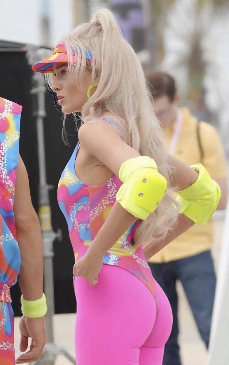 Margot Robbie - 1