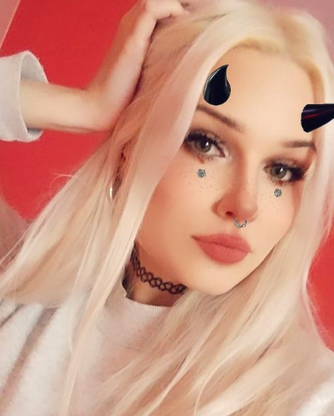 The Best Twitch Streamer Girls - 1