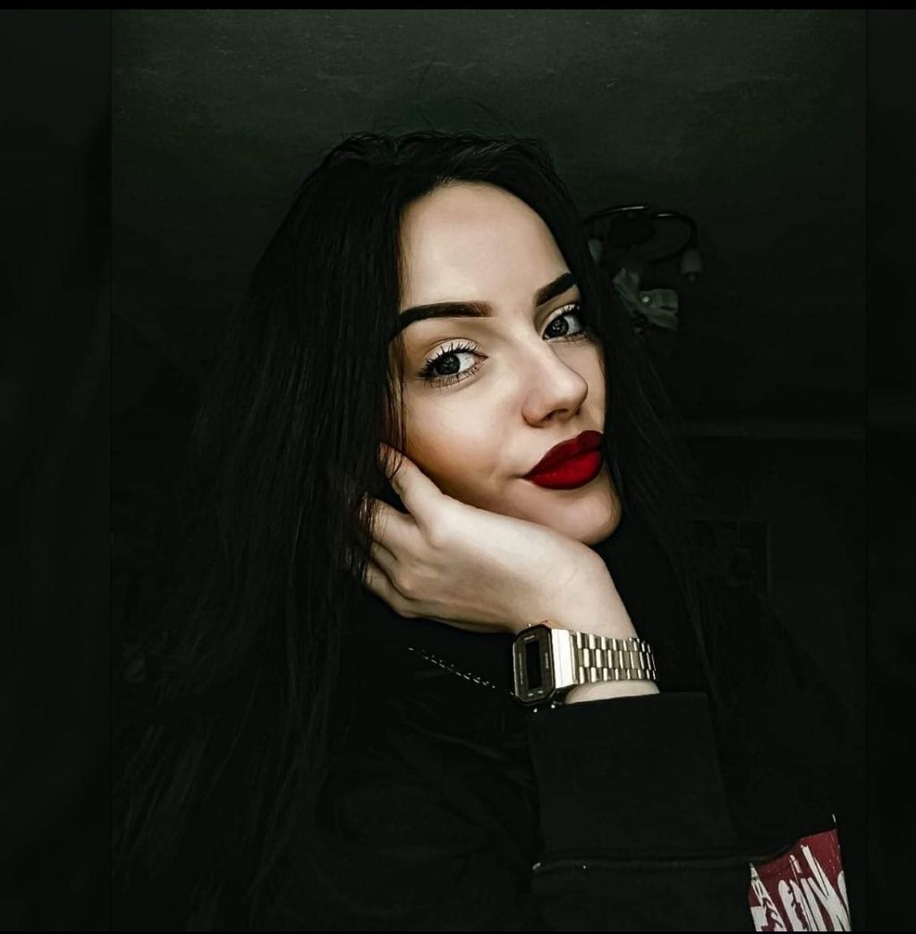 The best random girl  - 1