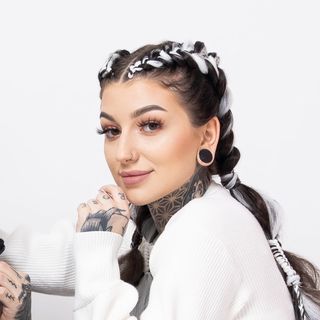POLISH INFLUENCER - 2
