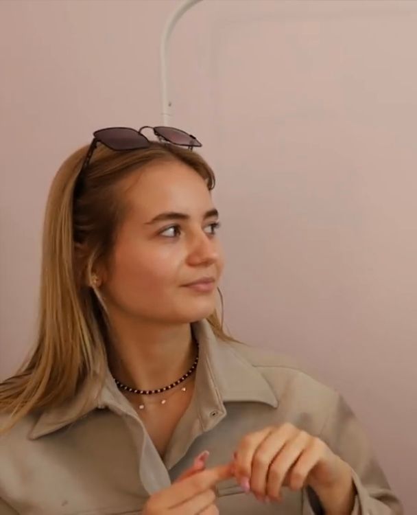 Influencerki bez makijażu  - 2