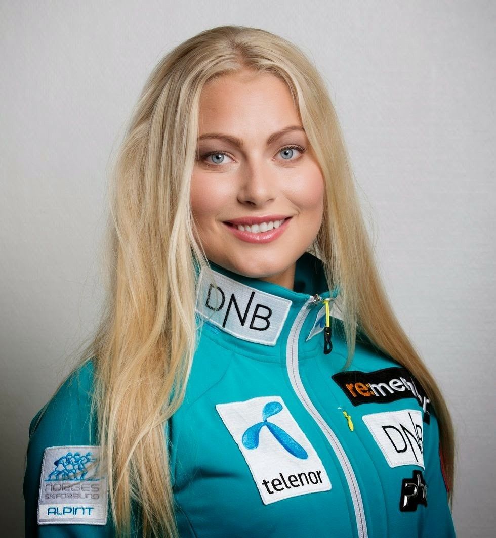 Beautiful and fast female skiers - 2