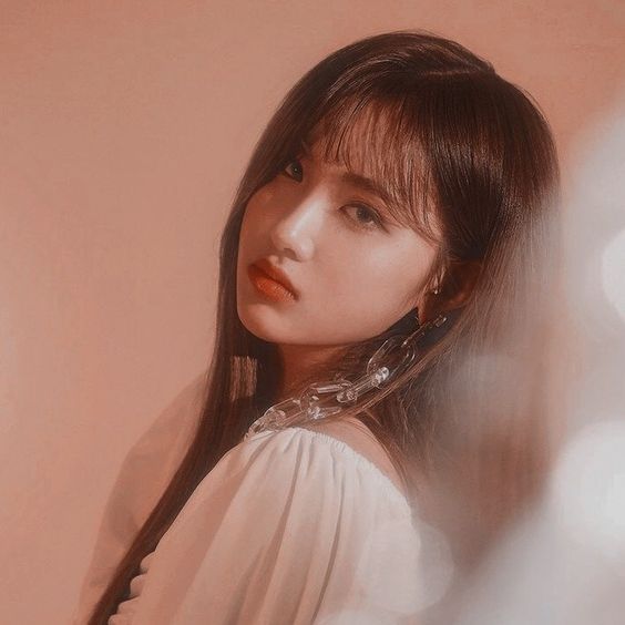 The best female Asian celebrity/influencer - 1
