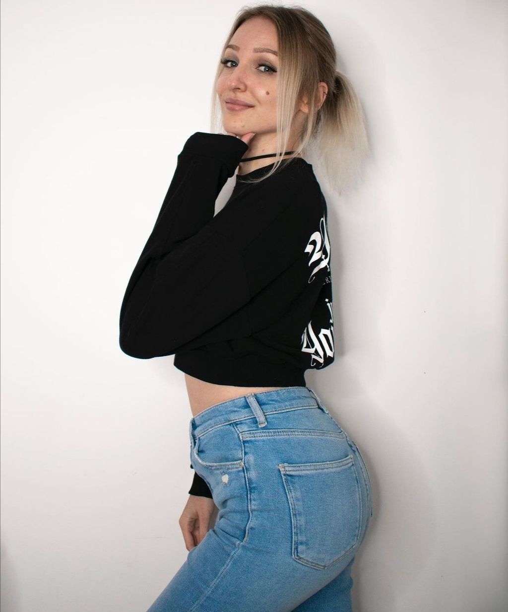 Pl Hot female  - 1