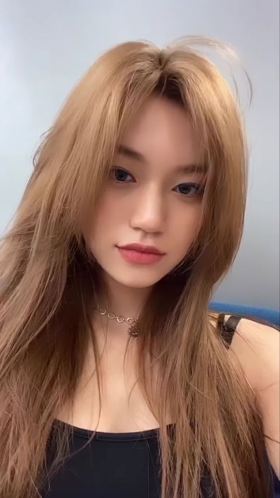 KPop Female Visuals (Selfie Edition) - 2