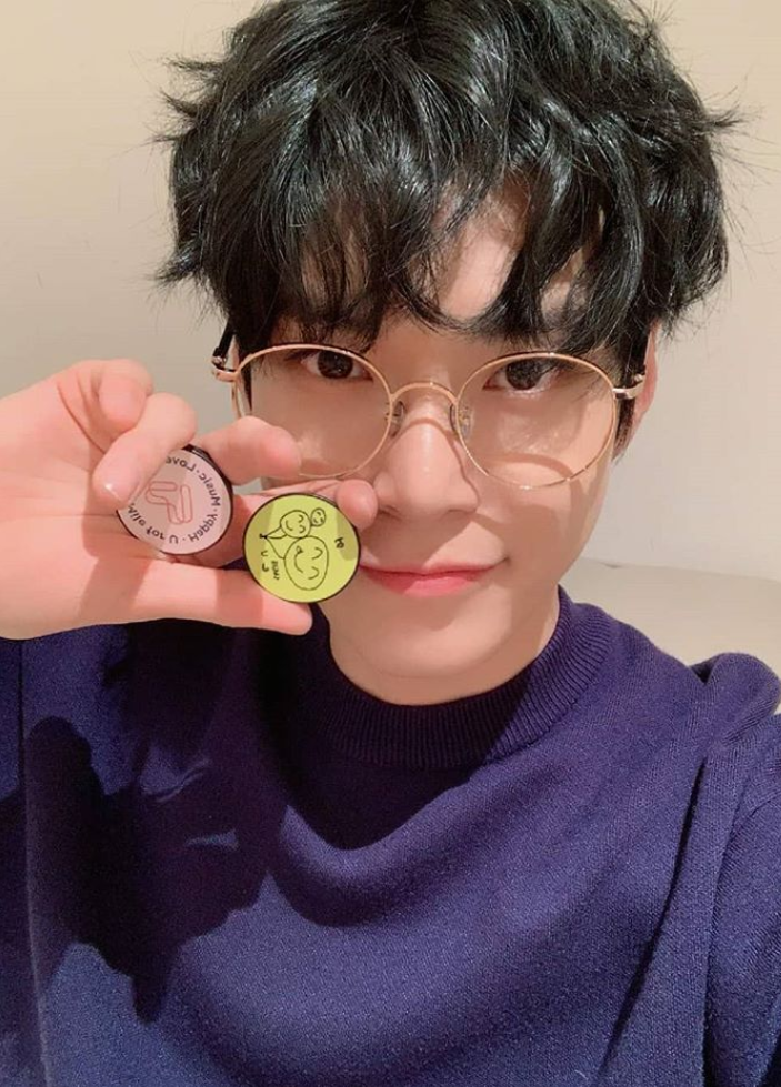KPop Male Visuals (Selfie Edition) - 1