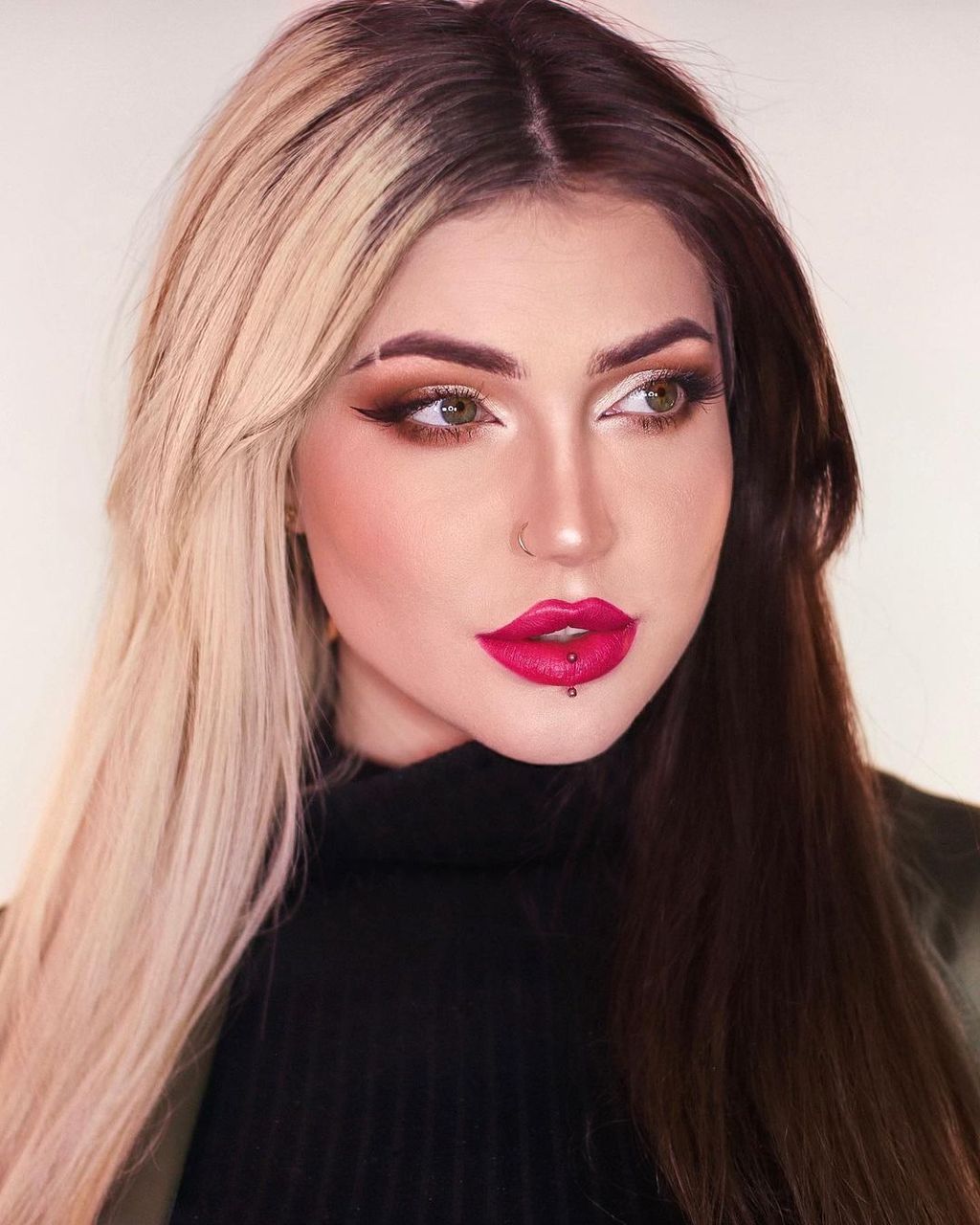 Top Female Streamers - 1
