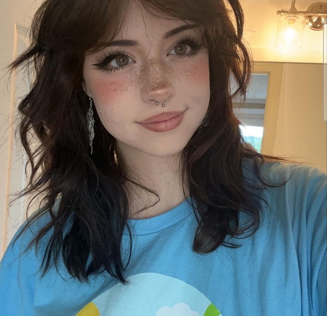 MOST BEAUTIFUL WOMEN - 1