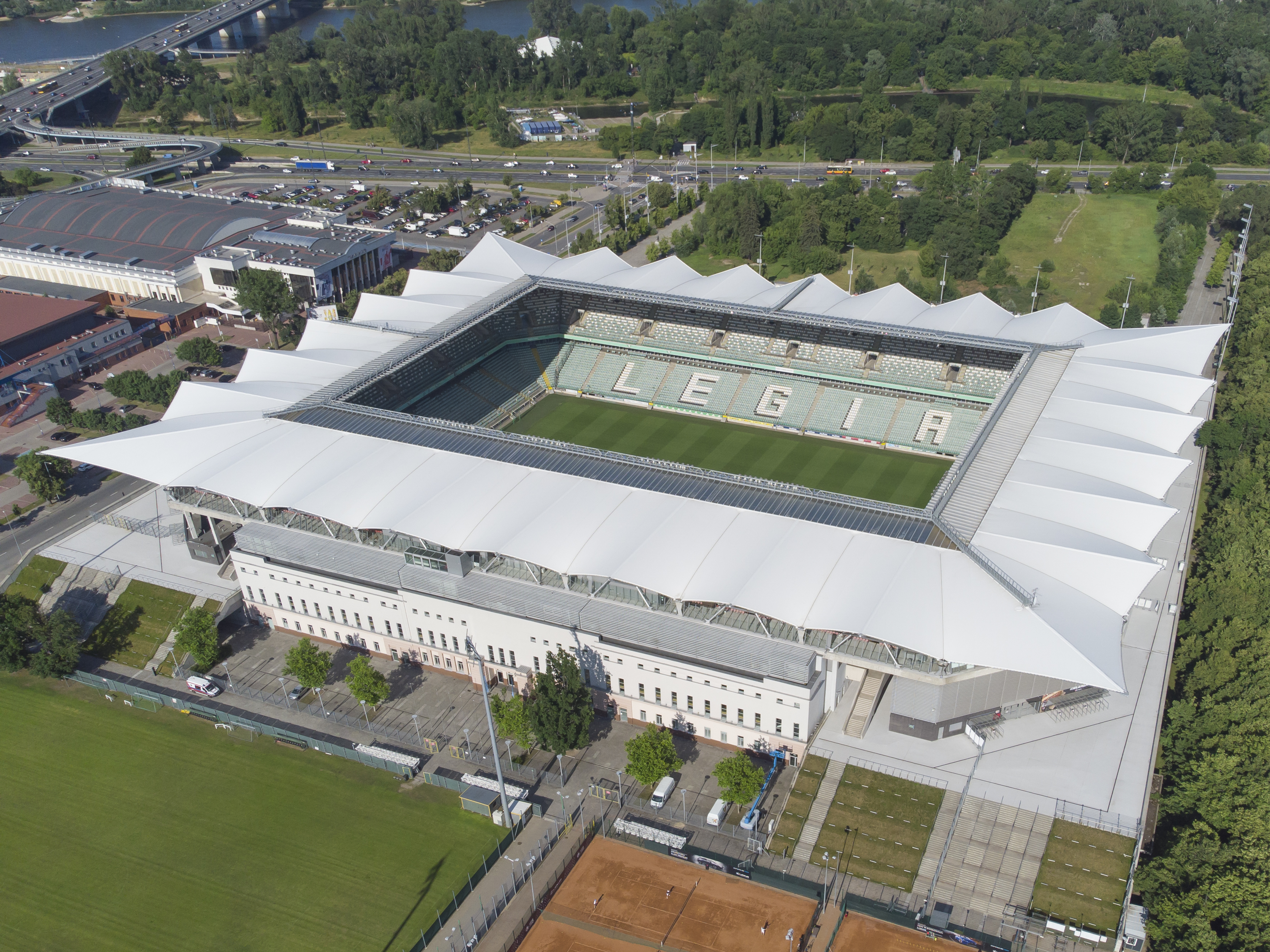 Najładniejszy stadion z najwyższego poziomu ligi - 1