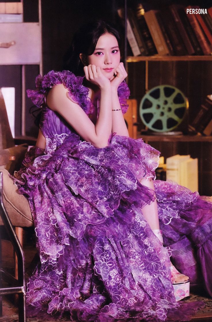 Best Jisoo outfit - 2