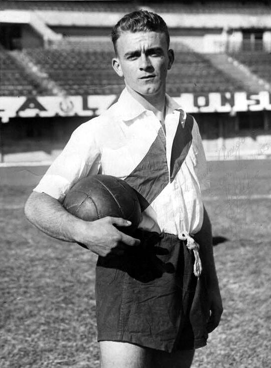 Best Spain football player OAT - 1