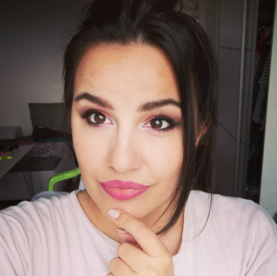Most beautiful girl - 1