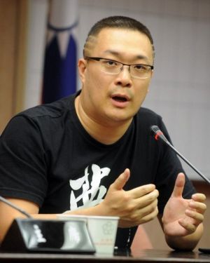 台灣頂級熟男 - 1
