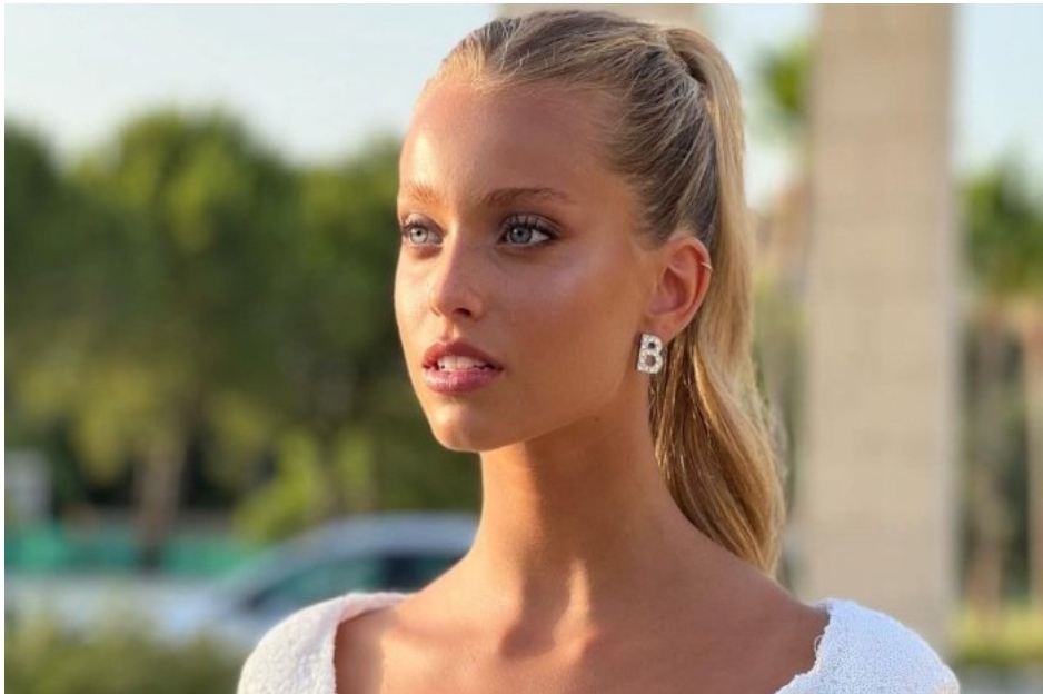 hottest wags - 1