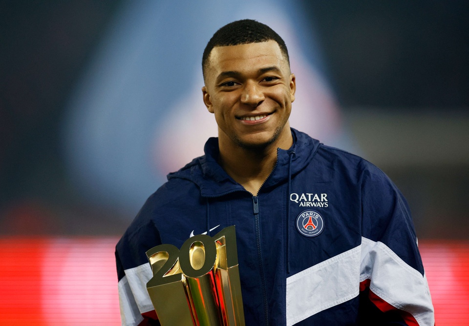 The Best Player of Football All Time - 1