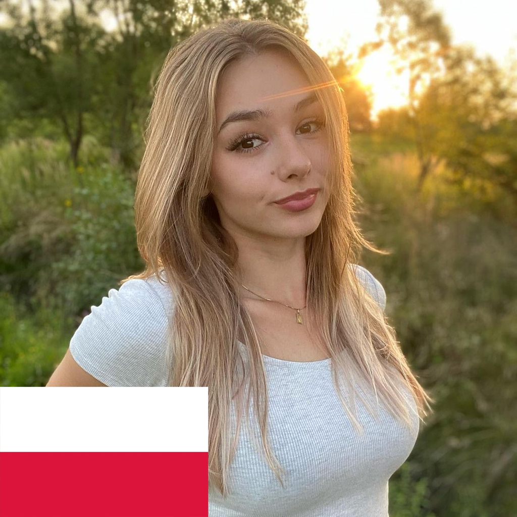 Most Beautiful Female Streamer - 1