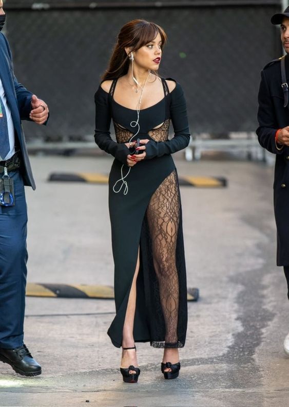 JENNA ORTEGA'S OUTFITS - 1