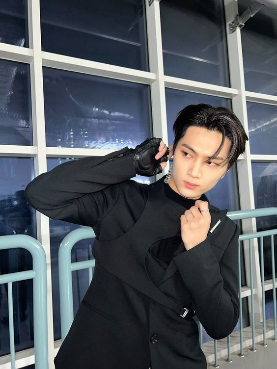 the most beautiful kpop idol - 1