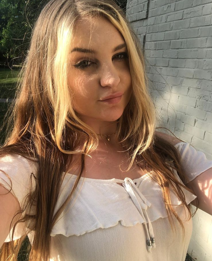 HOTTEST ASMR STREAMER - 1