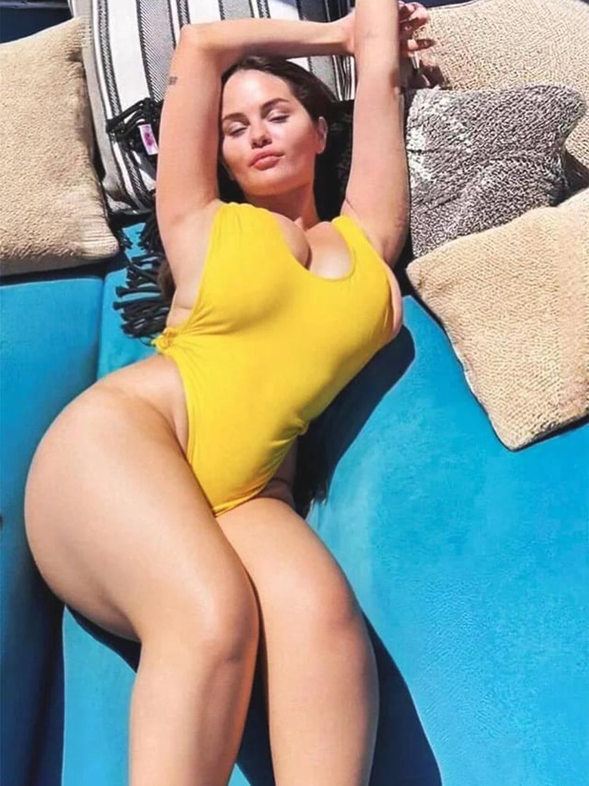 ULTIMATE HOTTIES V2 - SEMIFINAL - 2