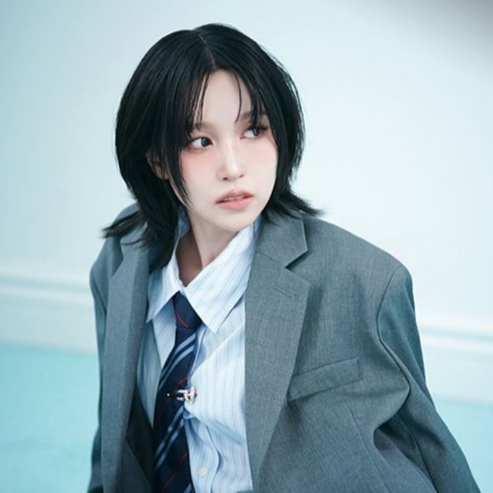 Idol Female - 1