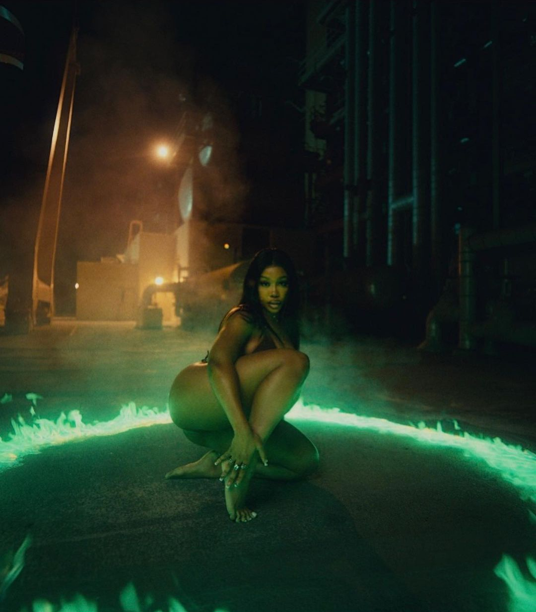 BEST LOOKING FEMALE MUSIC R&B STARS - 2