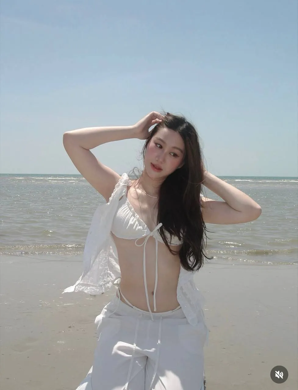 ใครน่าเย็ดสุด - 2